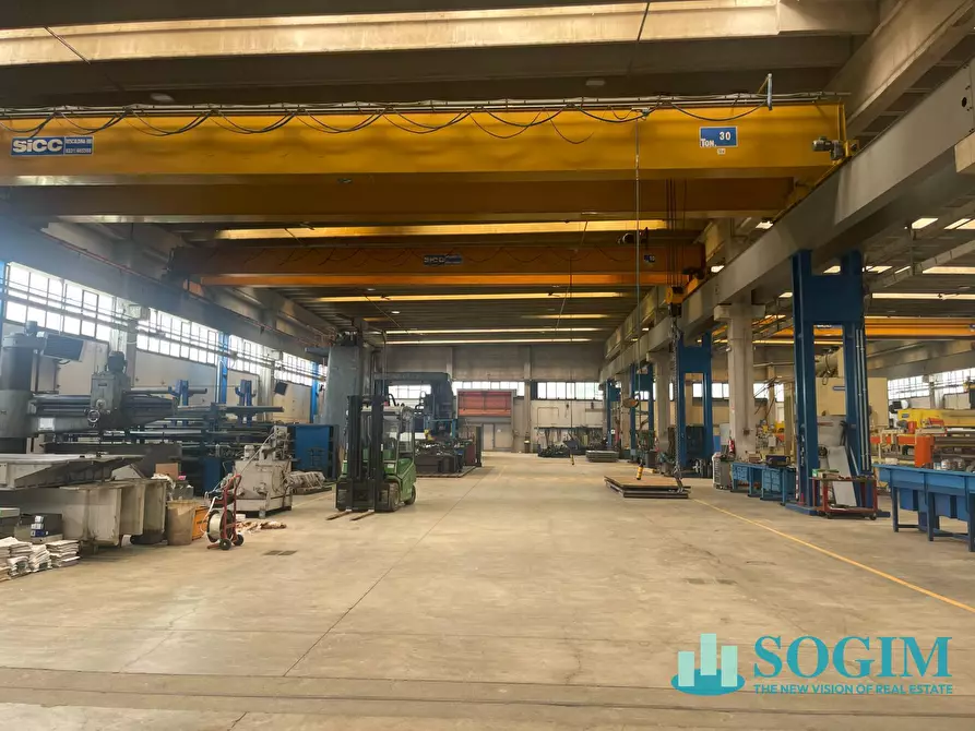 Immagine 5 di Capannone industriale in vendita  in Str. per Cascina Restelli a Aicurzio