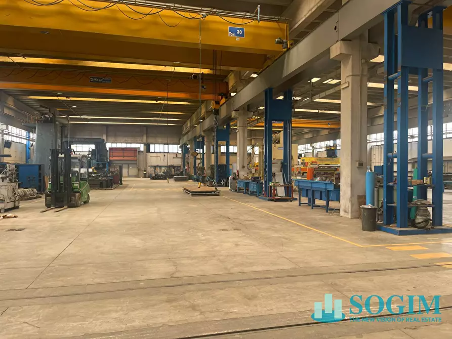 Immagine 9 di Capannone industriale in vendita  in Str. per Cascina Restelli a Aicurzio