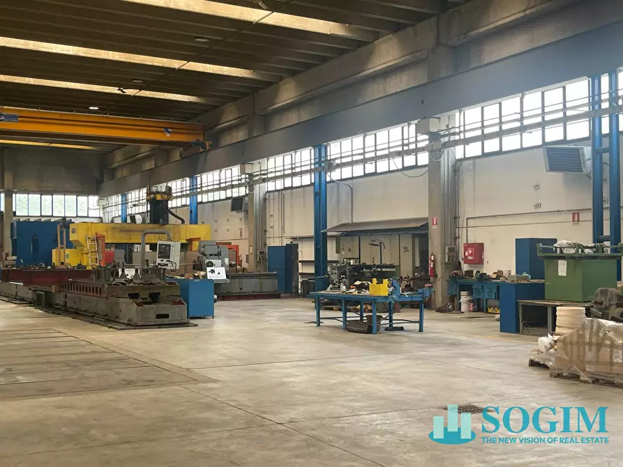 Immagine 10 di Capannone industriale in vendita  in Str. per Cascina Restelli a Aicurzio