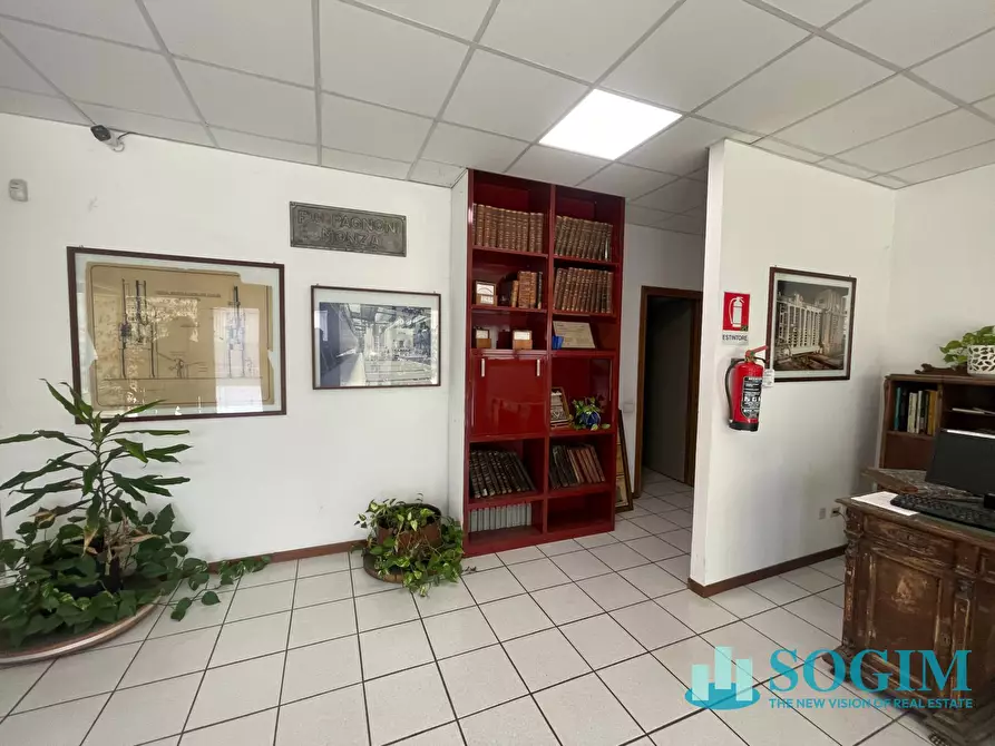 Immagine 16 di Capannone industriale in vendita  in Str. per Cascina Restelli a Aicurzio