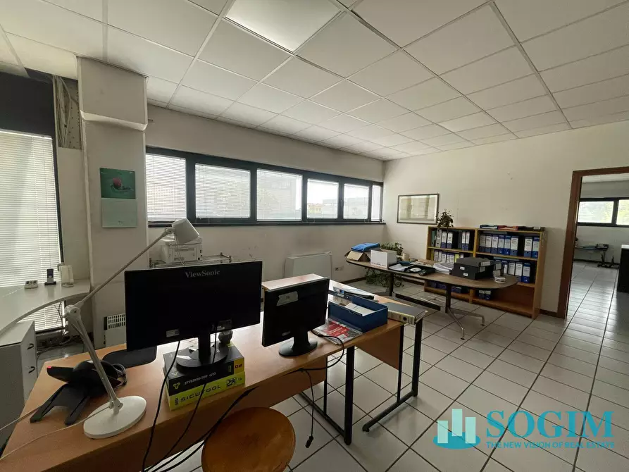 Immagine 17 di Capannone industriale in vendita  in Str. per Cascina Restelli a Aicurzio