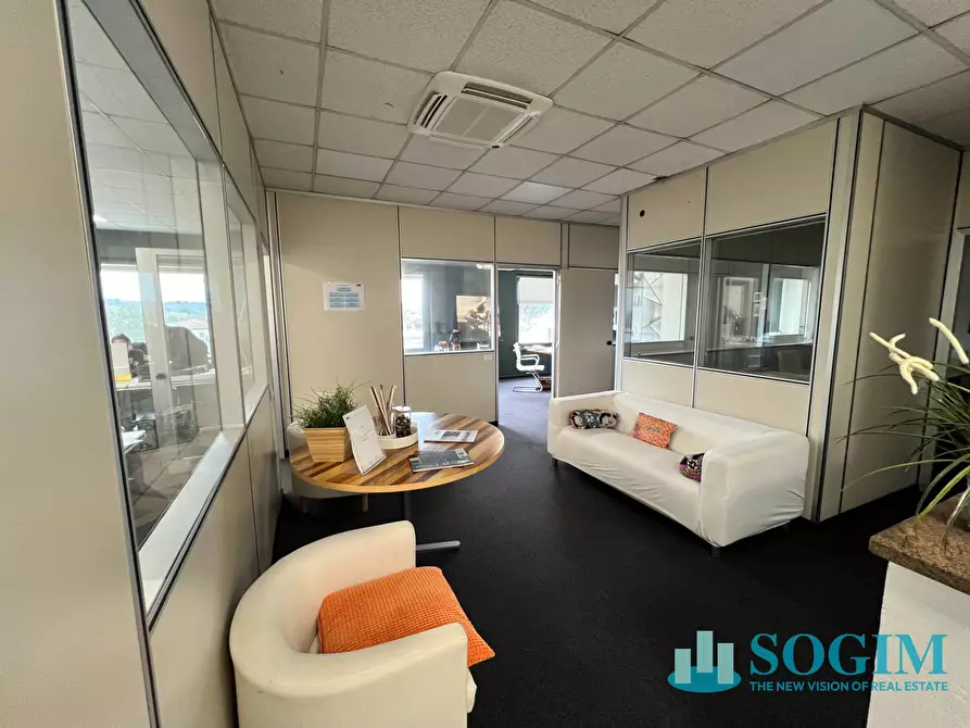 Immagine 15 di Capannone industriale in affitto  in via dell'artigianato 25 a Sesto Calende