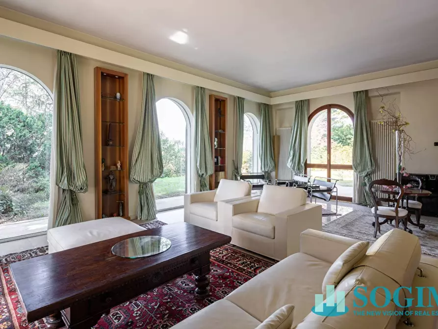 Immagine 2 di Villa in vendita  in Via Giuseppe Garibaldi 37 a Sirtori