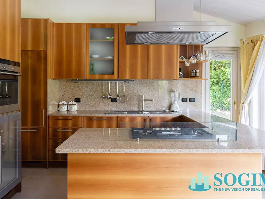 Immagine 14 di Villa in vendita  in Via Giuseppe Garibaldi 37 a Sirtori