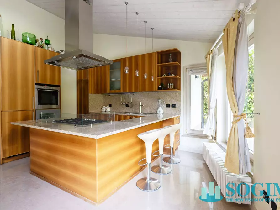 Immagine 16 di Villa in vendita  in Via Giuseppe Garibaldi 37 a Sirtori