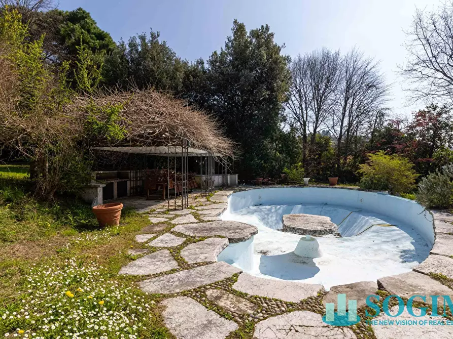 Immagine 37 di Villa in vendita  in Via Giuseppe Garibaldi 37 a Sirtori