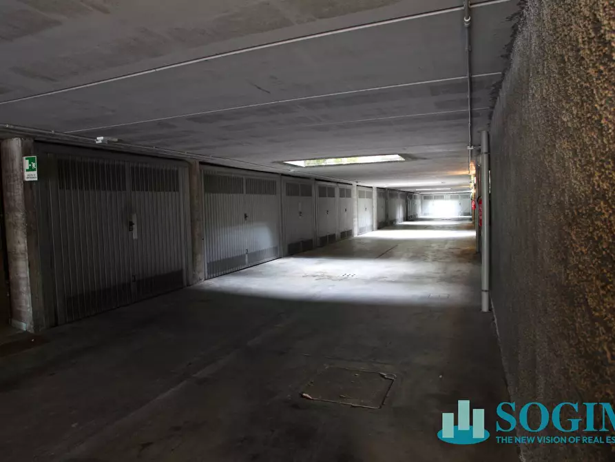 Immagine 5 di Magazzino in vendita  in Via Don Minzoni snc a Brugherio