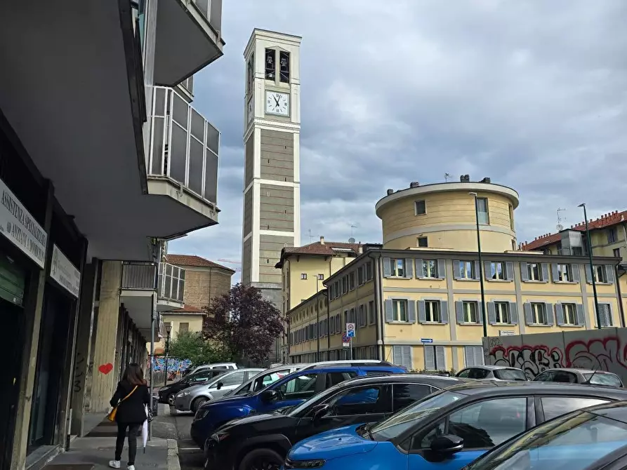 Immagine 1 di Negozio in vendita  in Via Padre Ravasi 16 a Sesto San Giovanni