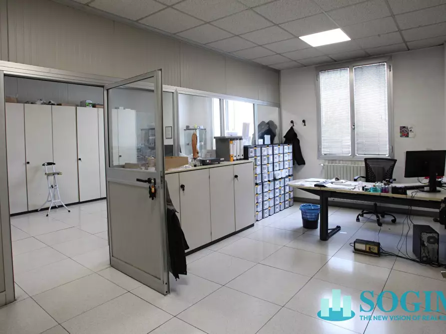 Immagine 30 di Capannone industriale in vendita  in via tolstoi 8/10 a San Giuliano Milanese