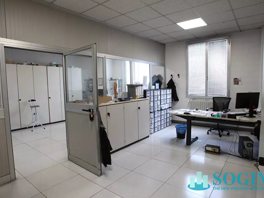 Immagine 31 di Capannone industriale in vendita  in via tolstoi 8/10 a San Giuliano Milanese