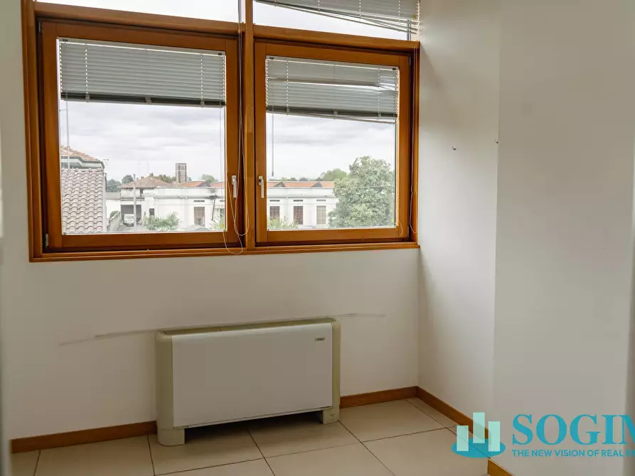 Immagine 7 di Ufficio in affitto  in Via Como 3 a Solbiate Con Cagno