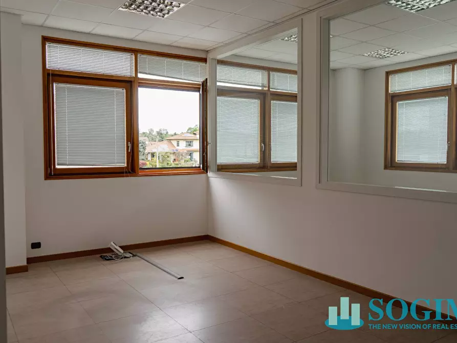 Immagine 8 di Ufficio in affitto  in Via Como 3 a Solbiate Con Cagno