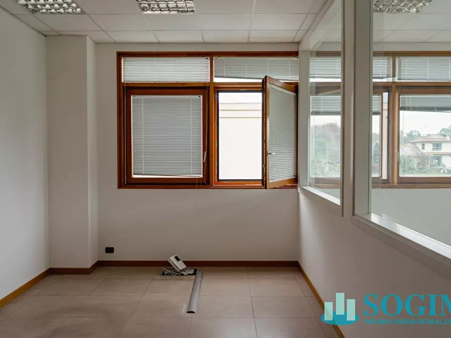 Immagine 11 di Ufficio in affitto  in Via Como 3 a Solbiate Con Cagno