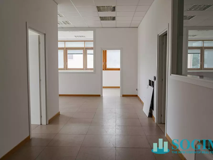 Immagine 13 di Ufficio in affitto  in Via Como 3 a Solbiate Con Cagno