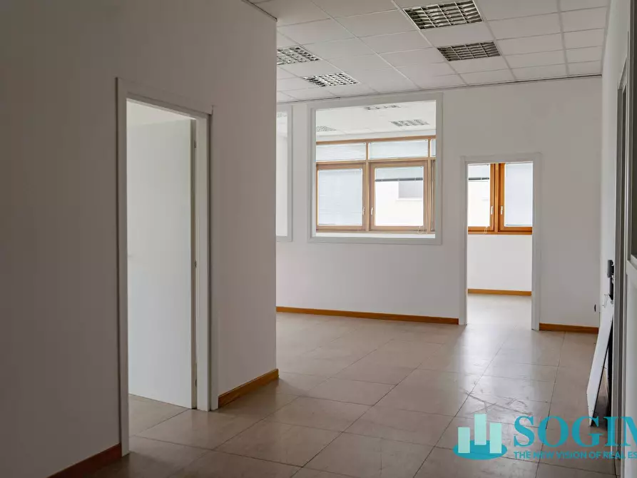Immagine 14 di Ufficio in affitto  in Via Como 3 a Solbiate Con Cagno