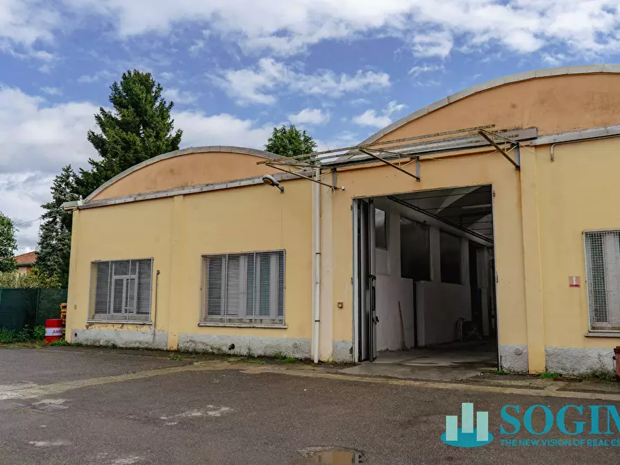 Immagine 19 di Capannone industriale in vendita  in Via Puccini 1 a Besano