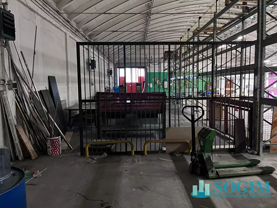 Immagine 12 di Capannone industriale in affitto  in Via Bisceglie 91/7 a Milano