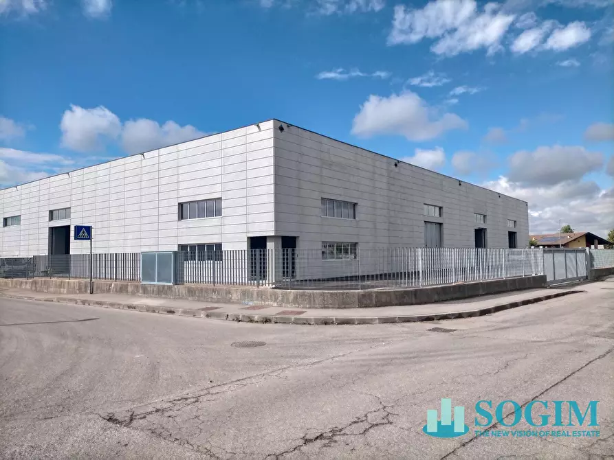 Immagine 1 di Capannone industriale in affitto  in via della Gasperina sn a Fara Olivana Con Sola