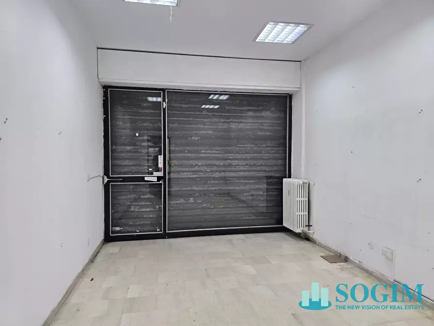 Immagine 2 di Negozio in affitto  in Via Padre Ravasi 16 a Sesto San Giovanni