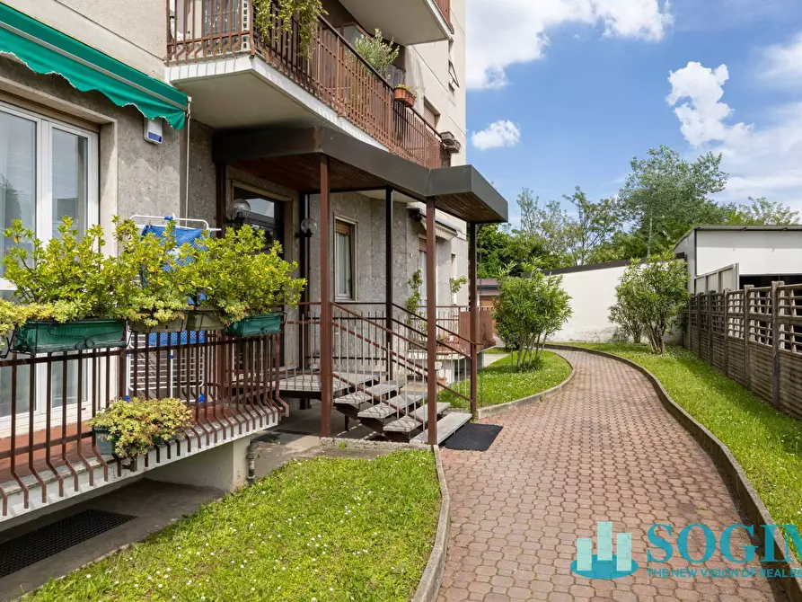 Immagine 45 di Appartamento in vendita  in Via Asti 8 a Seregno