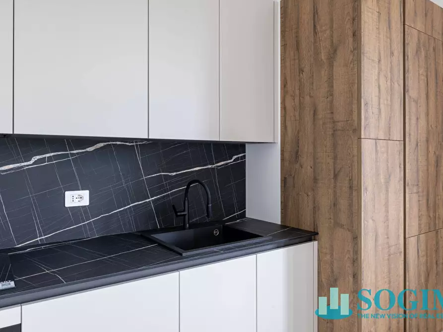 Immagine 8 di Appartamento in vendita  in Via Asti 8 a Seregno