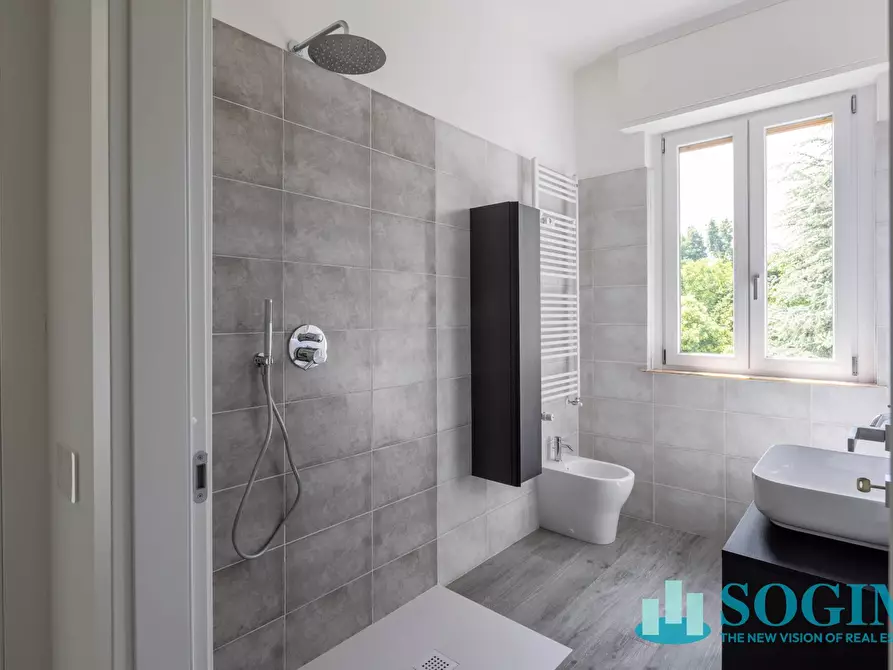 Immagine 13 di Appartamento in vendita  in Via Asti 8 a Seregno