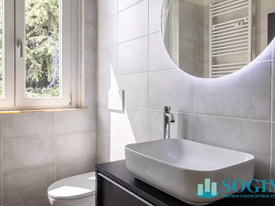 Immagine 17 di Appartamento in vendita  in Via Asti 8 a Seregno