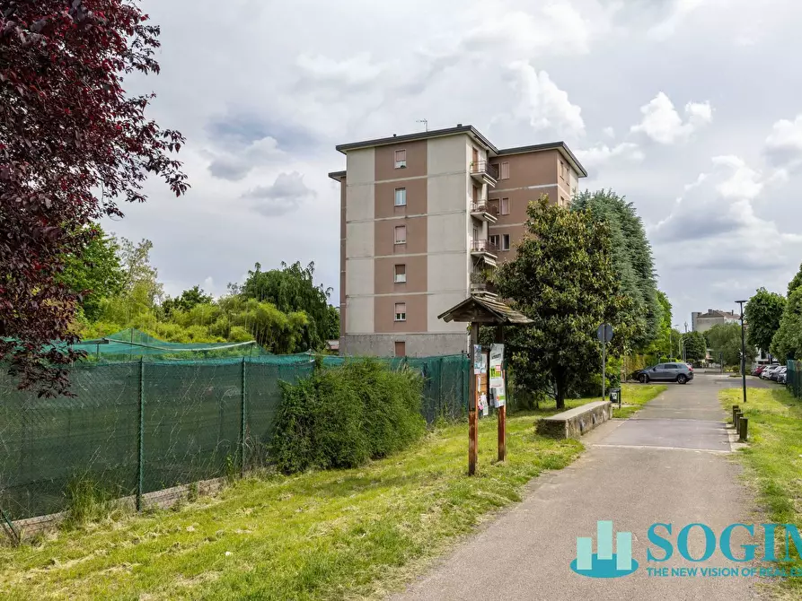 Immagine 50 di Appartamento in vendita  in Via Asti 8 a Seregno