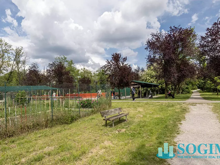 Immagine 51 di Appartamento in vendita  in Via Asti 8 a Seregno