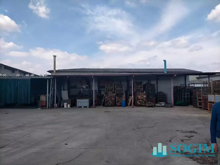 Immagine 4 di Capannone industriale in vendita  in via Camussone a Albuzzano