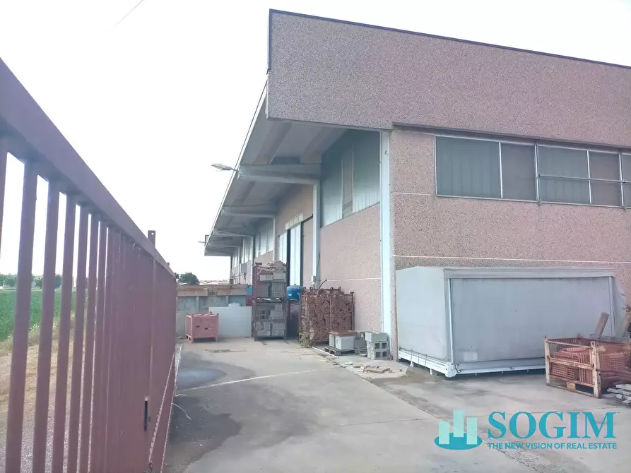 Immagine 8 di Capannone industriale in vendita  in via Camussone a Albuzzano