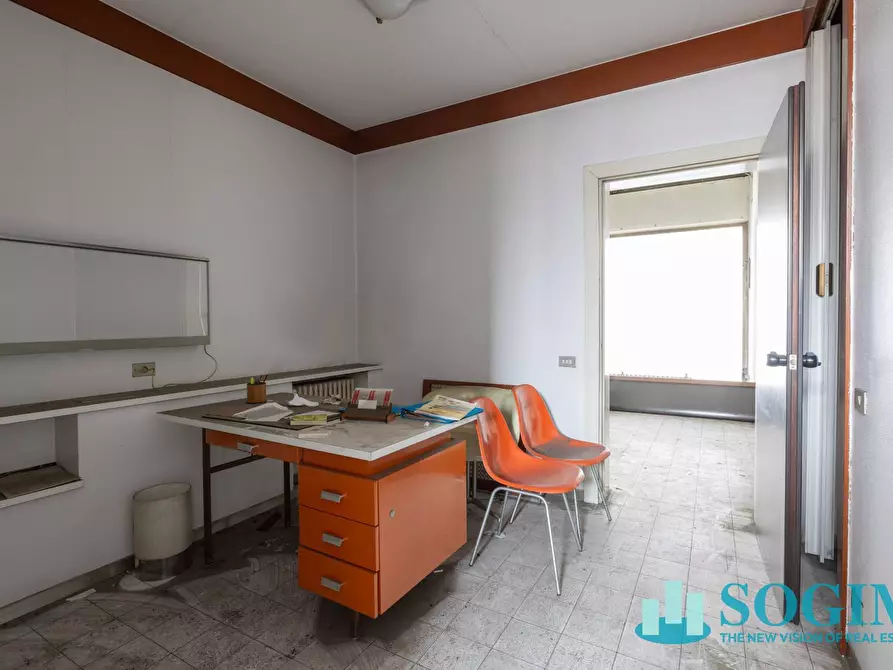 Immagine 12 di Ufficio in vendita  in Via Italia 9 a Muggiò