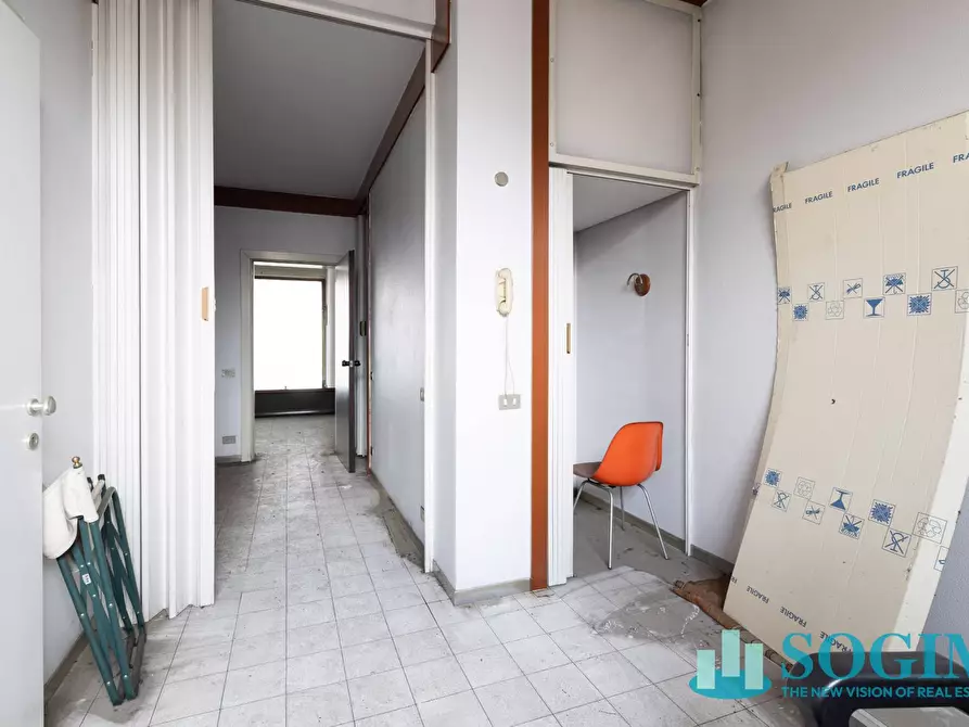 Immagine 15 di Ufficio in vendita  in Via Italia 9 a Muggiò