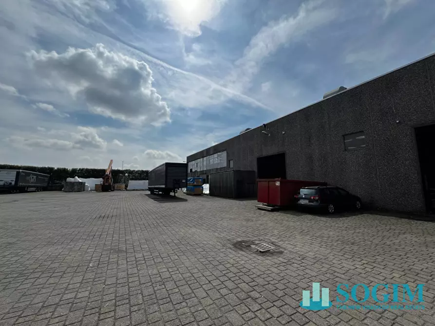 Immagine 7 di Capannone industriale in affitto  in via buscate a Magnago