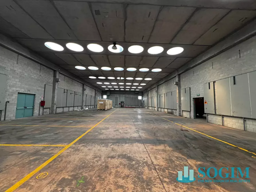 Immagine 12 di Capannone industriale in affitto  in via buscate a Magnago