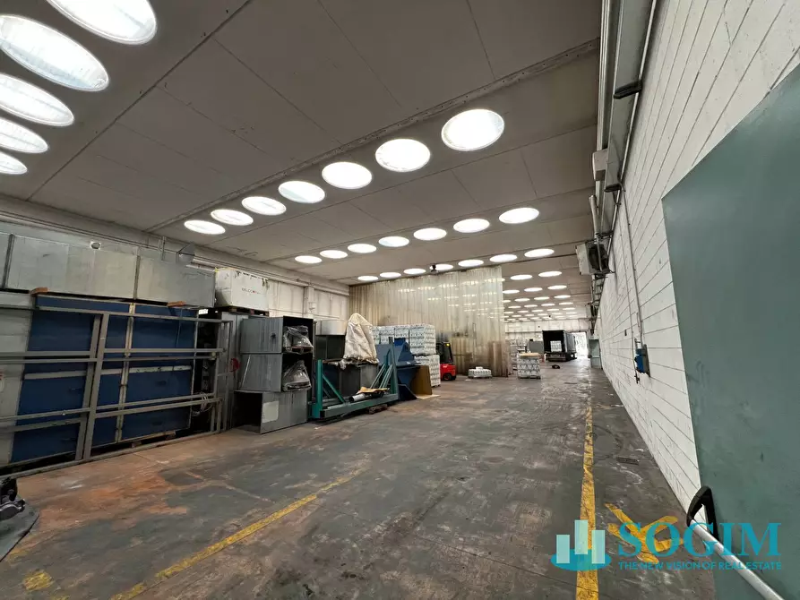 Immagine 13 di Capannone industriale in affitto  in via buscate a Magnago
