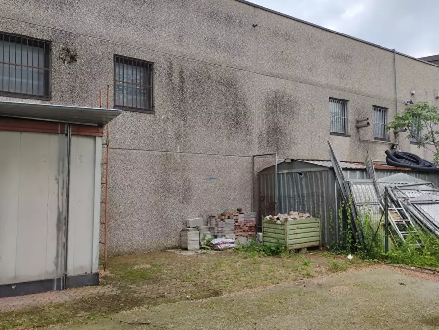 Immagine 5 di Laboratorio in vendita  in Via Budriago 17 a Carvico