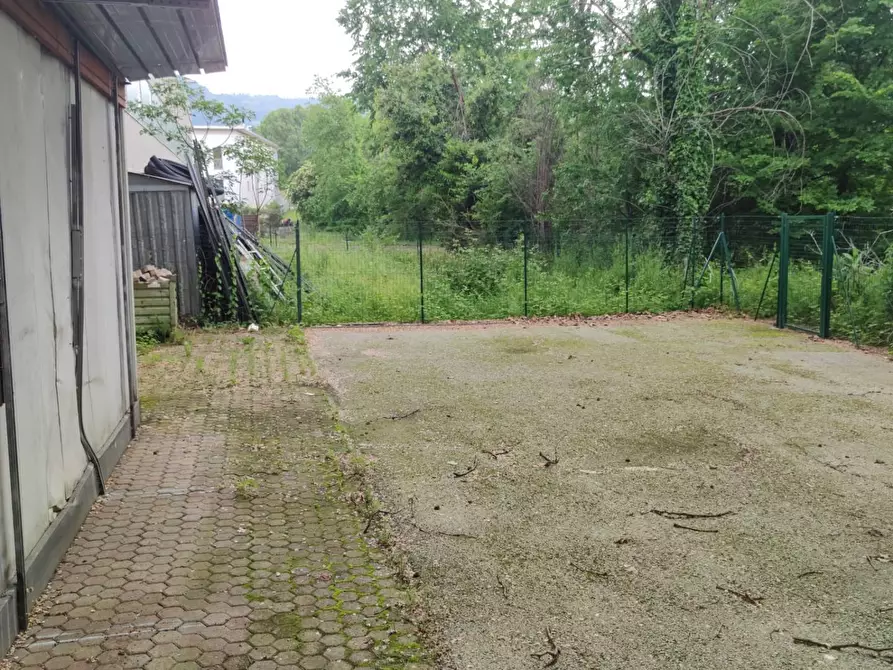 Immagine 8 di Laboratorio in vendita  in Via Budriago 17 a Carvico