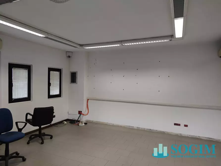 Immagine 23 di Laboratorio in vendita  in Via Budriago 17 a Carvico