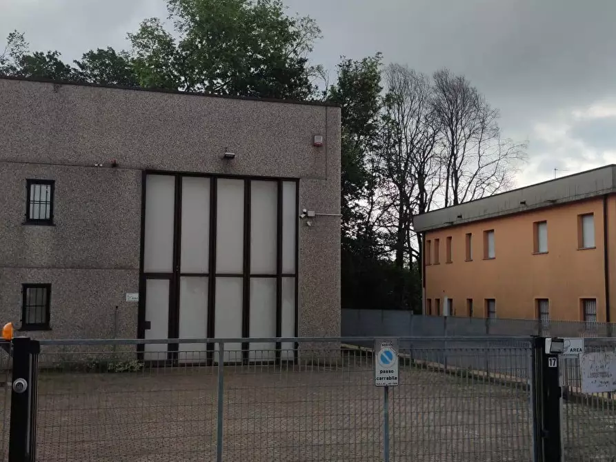 Immagine 24 di Laboratorio in vendita  in Via Budriago 17 a Carvico