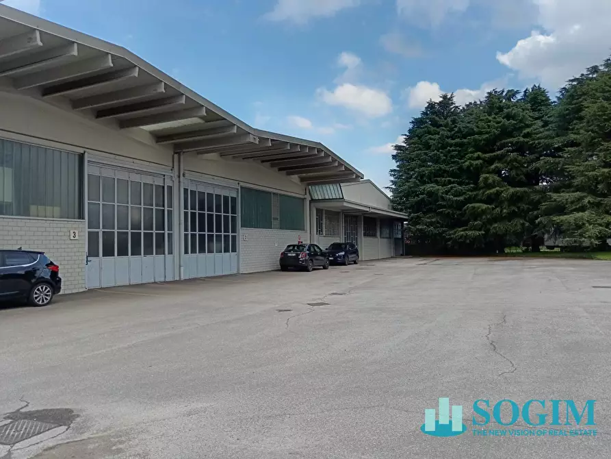 Immagine 4 di Capannone industriale in vendita  in Via Milano a Cabiate