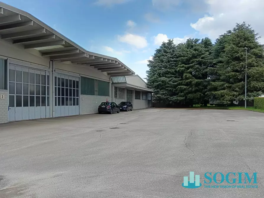 Immagine 8 di Capannone industriale in vendita  in Via Milano a Cabiate