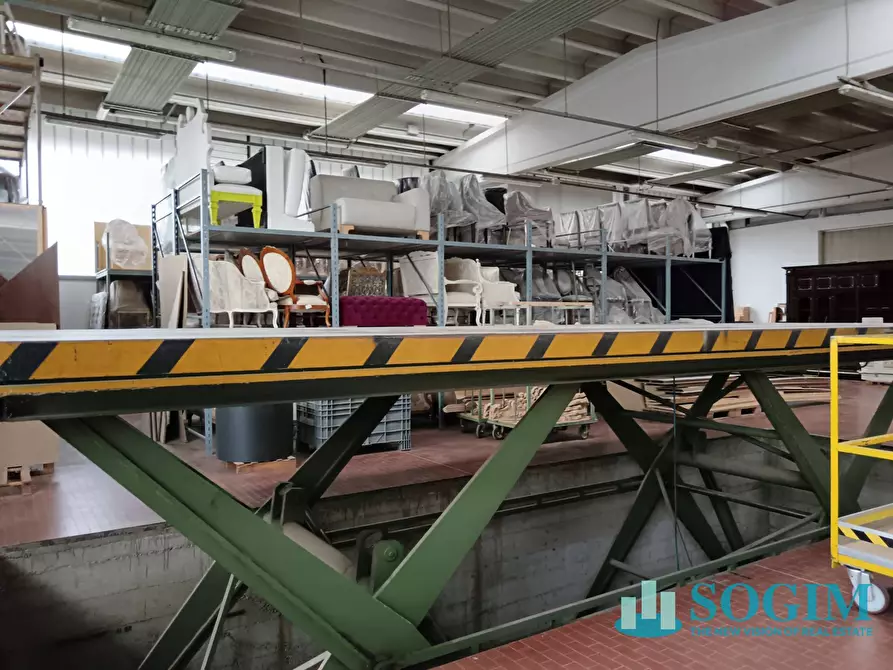 Immagine 16 di Capannone industriale in vendita  in Via Milano a Cabiate