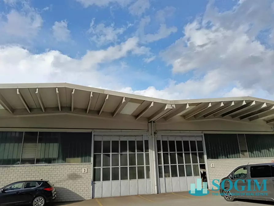 Immagine 27 di Capannone industriale in vendita  in Via Milano a Cabiate