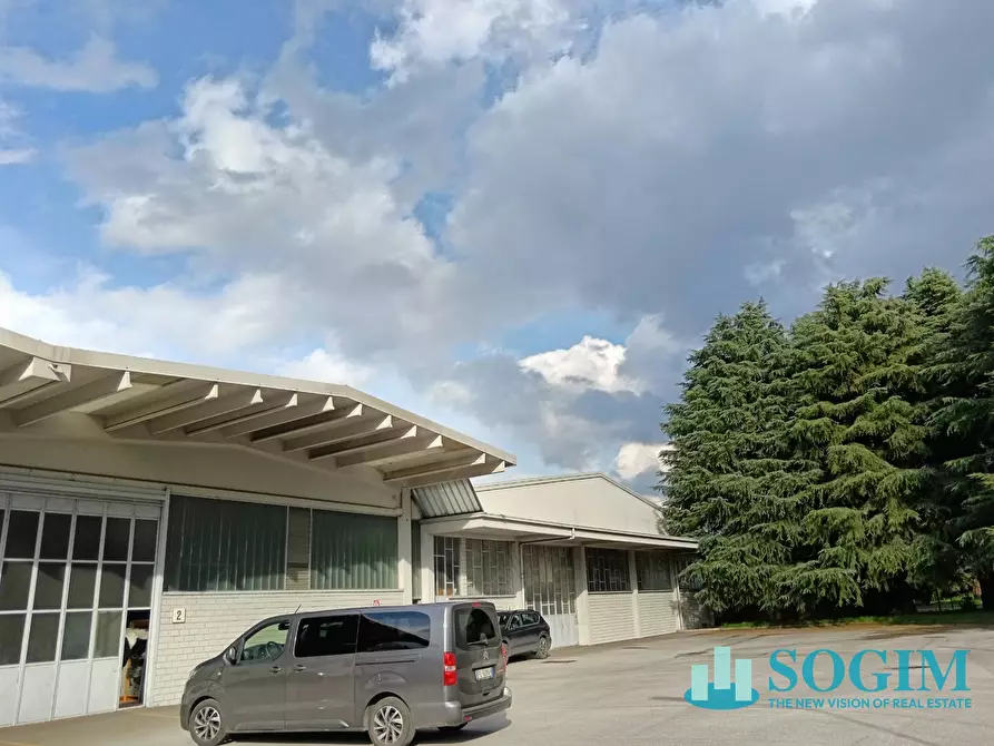 Immagine 28 di Capannone industriale in vendita  in Via Milano a Cabiate