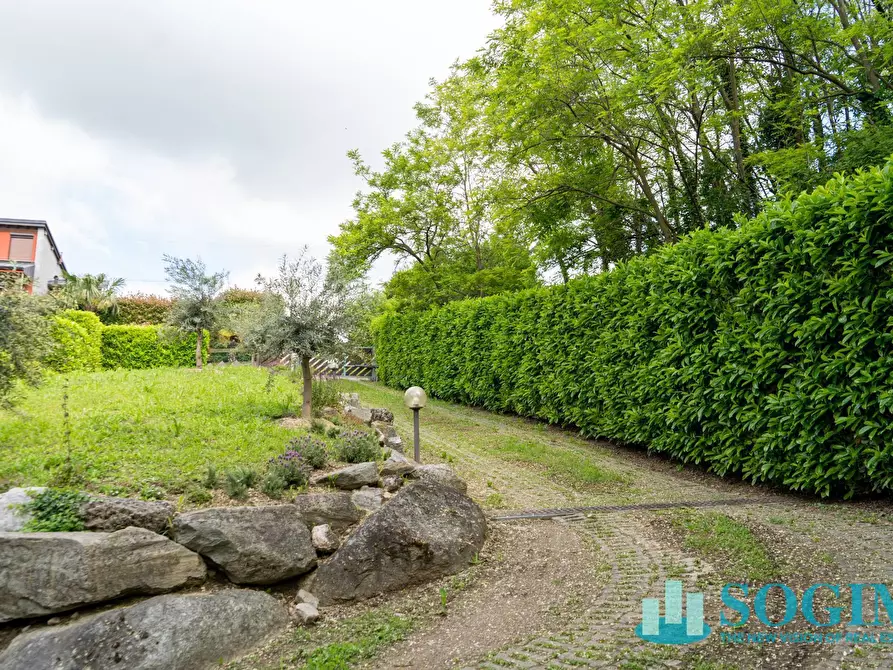 Immagine 26 di Appartamento in vendita  in Via Strambio a Eupilio