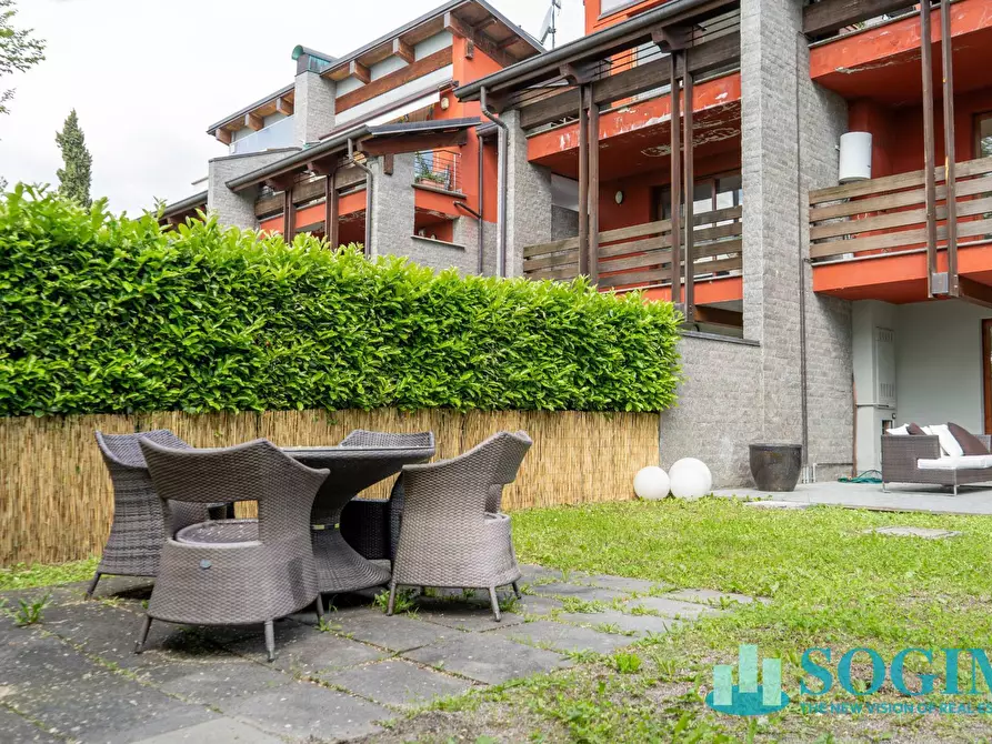 Immagine 21 di Appartamento in vendita  in Via Strambio a Eupilio