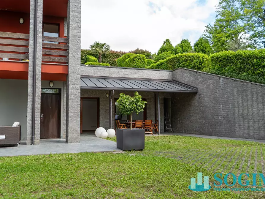 Immagine 22 di Appartamento in vendita  in Via Strambio a Eupilio