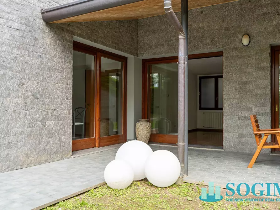 Immagine 12 di Appartamento in vendita  in Via Strambio a Eupilio