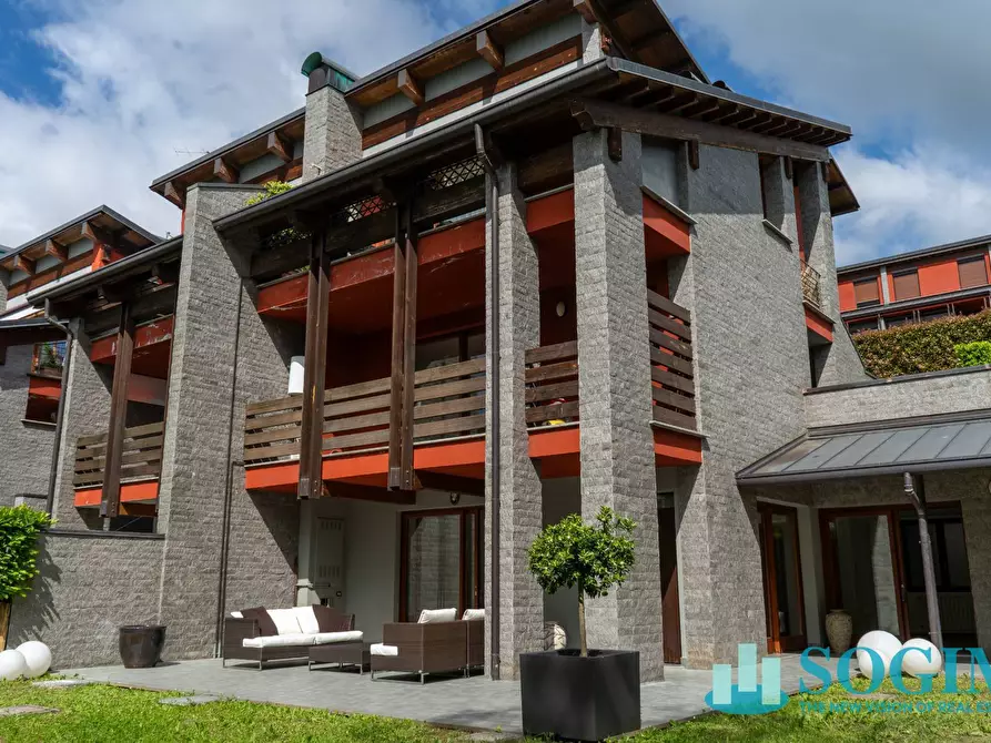 Immagine 28 di Appartamento in vendita  in Via Strambio a Eupilio